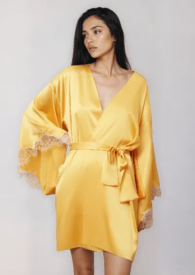 Gilda & Pearl Secret Garden Short Robe In Gold