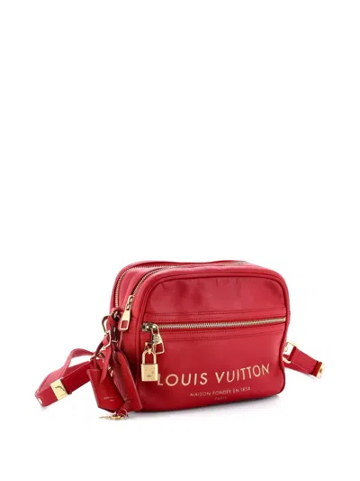 Pre-owned Louis Vuitton Flight Paname Takeoff Bag Leather Shoulder Bag In Red