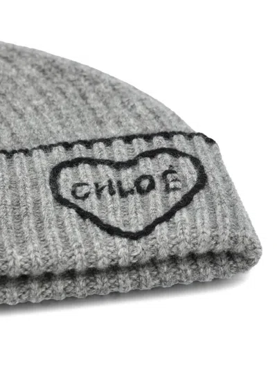 Chloé Ribbed Heart-motif Beanie Hat In Gray