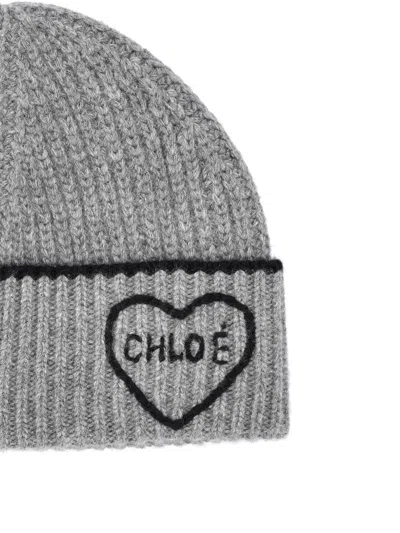 Chloé Ribbed Heart-motif Beanie Hat In Gray