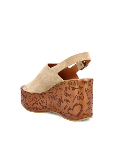 Chloé Desert Sand Platform Sole Graffiti Print Sandals In White