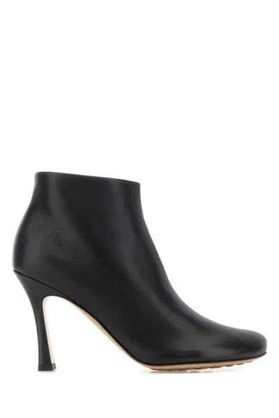 Bottega Veneta Boots In Black