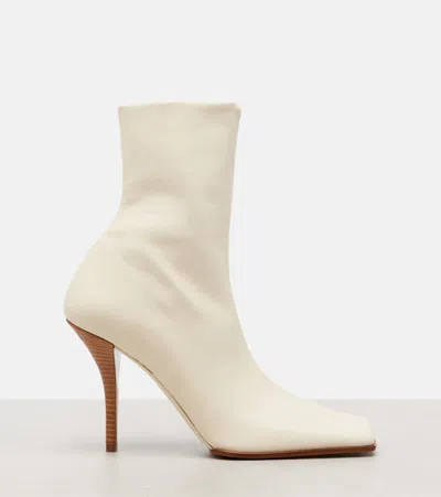 Alaïa 90 Leather Ankle Boots In White