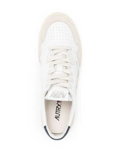 Autry Medialist Low Leather Sneakers In Blue