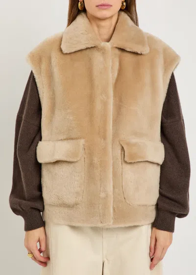 Arma Edha Shearling Sleeveless Jacket In Brown