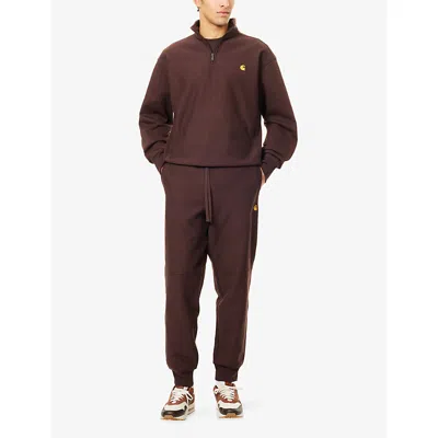 Carhartt Mens Palisander American Script Tapered-leg Cotton-blend Jogging Bottoms In Burgundy