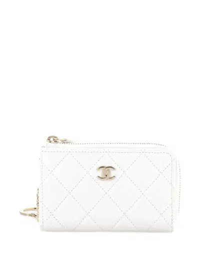 Pre-owned Chanel Zipped Key Holder Quilted Caviar Pouch In White