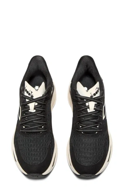 Diadora Cellula Running Shoe In Black