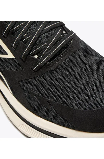 Diadora Cellula Running Shoe In Black
