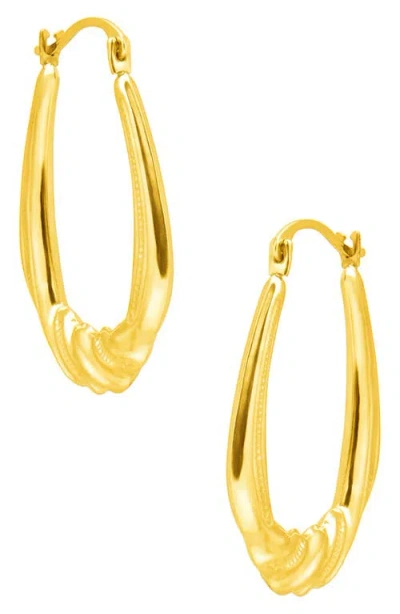 Frankie & Zoe Oval Scalloped Hoop Earrings In Gold