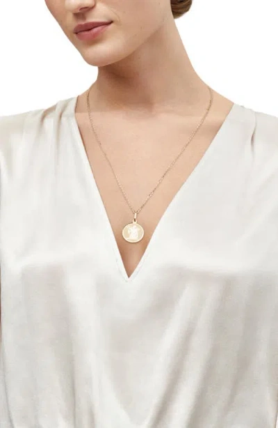 Frankie & Zoe Astrology Medallion Pendant Necklace In Gold