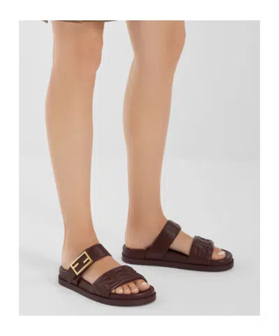 Fendi Feel Embossed Ff Leather Flat Sandals In Burgundy