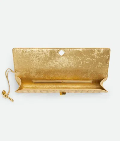 Bottega Veneta Andiamo Clutch In Gold
