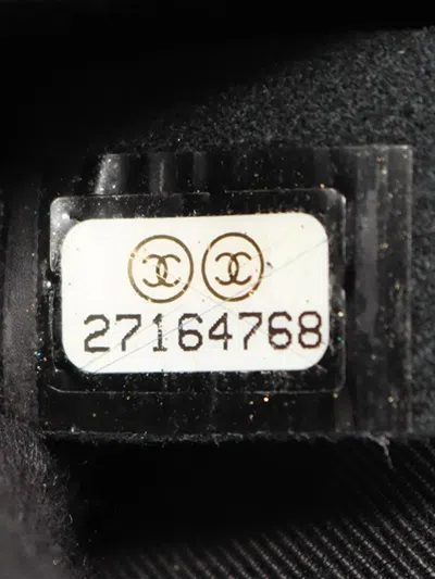 Pre-owned Chanel 2019 Quilted Lambskin And Metallic Trim Elementary Chic Flap Crossbody Bag In Black