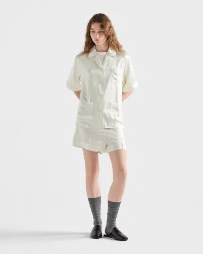 Prada Pyjama Aus Satin Im Vintage-look Mit Shorts In White