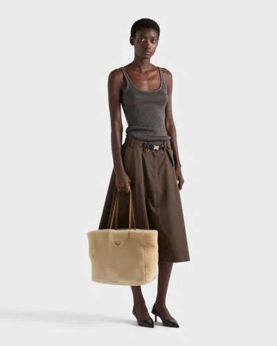 Prada Grosse Tote Bag Aus Lammfell In Brown