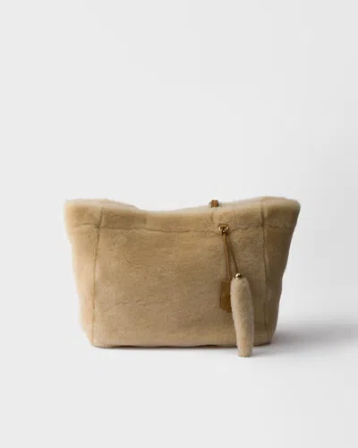 Prada Grosse Tote Bag Aus Lammfell In Brown