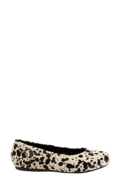 Softwalk Sonoma Ballet Flat In Animal Print