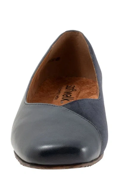 Softwalk ® Vina Flat In Black