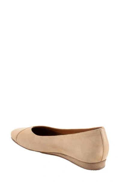 Softwalk ® Vina Flat In Neutral