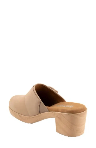 Softwalk ® Ferrara Platform Mule In Nude