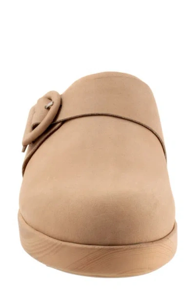 Softwalk ® Ferrara Platform Mule In Nude