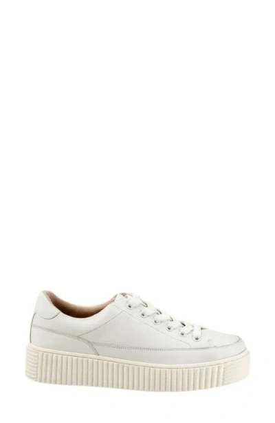 Trotters Baylor Platform Sneaker In White