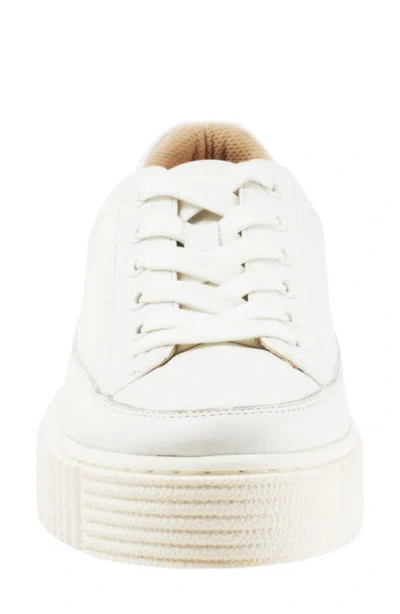Trotters Baylor Platform Sneaker In White