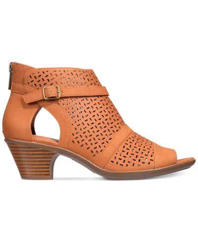 Easy Street Carrigan Sandals In Orange