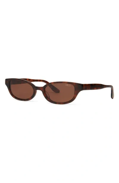 Dezi Gia Rectangular Gradient Sunglasses In Brown