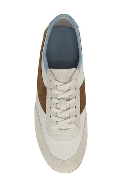 Vince La Runner Sneaker In White