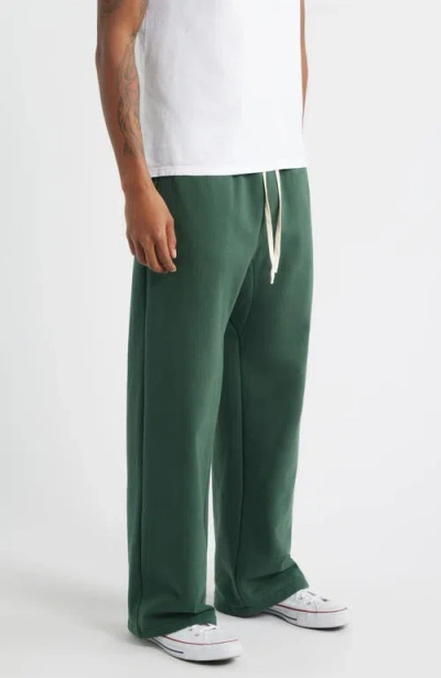 Elwood Heavyweight Fleece Sweatpants In Green