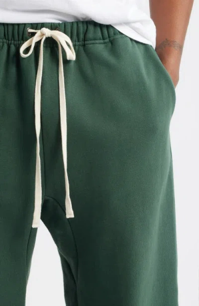 Elwood Heavyweight Fleece Sweatpants In Green