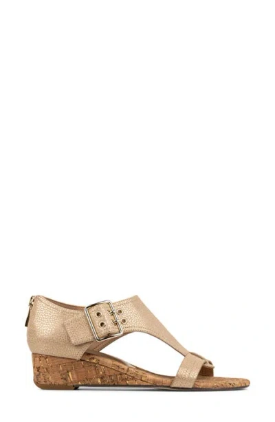 Donald Pliner Mid Wedge Sandal In Neutral