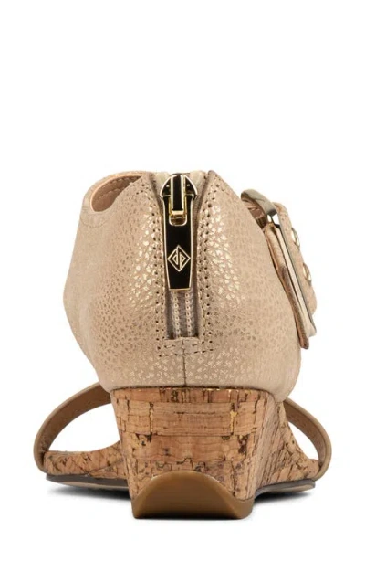 Donald Pliner Mid Wedge Sandal In Neutral