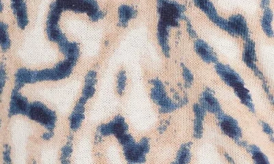 Nic + Zoe Nic+zoe Supersoft Blurry Leaf Print Sweater In Gray