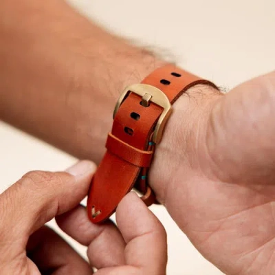 Bluebonnet The Companion Horween Leather Apple Watch Band In Brown