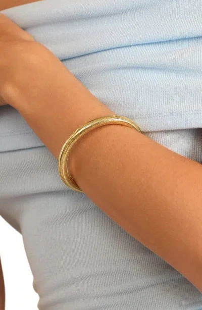 Athra Luxe Dolce Sole Fancy Mesh Bangle Bracelet In Gold