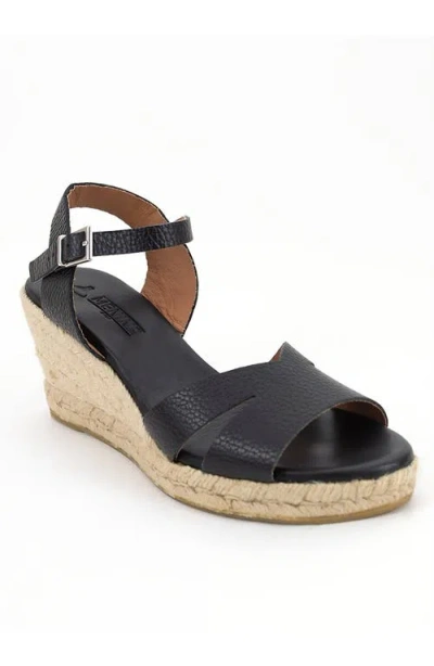 Menina Step Martell V-strap Espadrille In Black