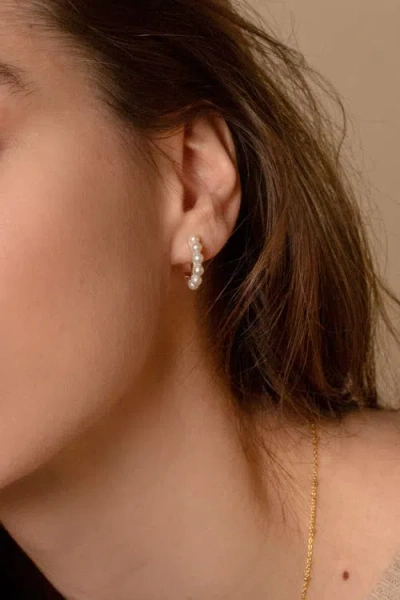 Dower & Hall Medium Timeless Pearl Huggie Earrings In White