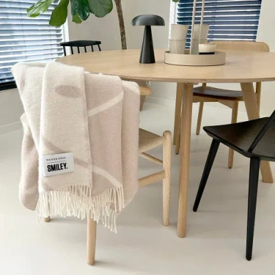 Maison Deux Smiley Blanket In White