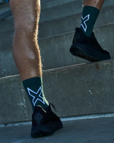 2xu Vectr Light Cushion Crew Socks In Multi