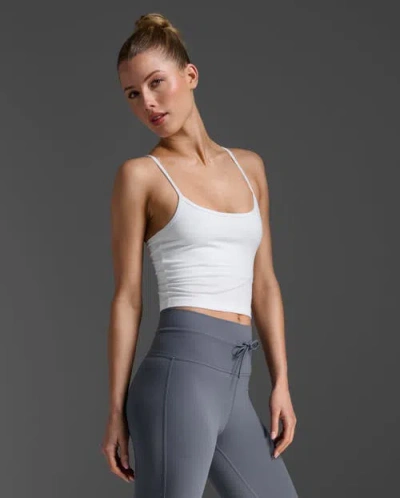 2xu Flex Strappy Crop Tank In White