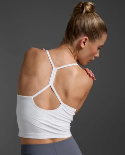 2xu Flex Strappy Crop Tank In White