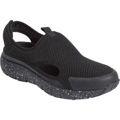 Comfortview The Cheren Trail Sneaker In Multi