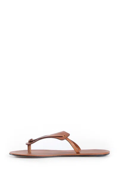 The Row Helena Flip Flops In Leather In Brown