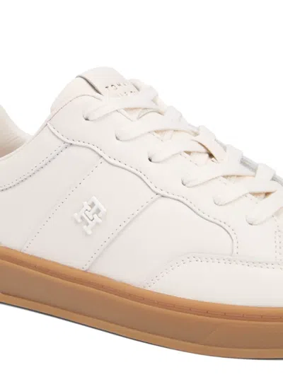 Tommy Hilfiger Logo-deital Low-up Sneakers In White