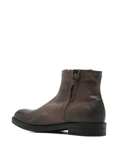 Leqarant Zip Leather Boots In Brown