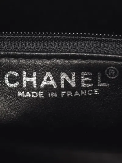 Pre-owned Chanel 2000-2002 Caviar Medallion Tote Bag In Black