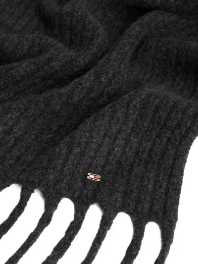 Tommy Hilfiger Cable Knit Scarf In Black